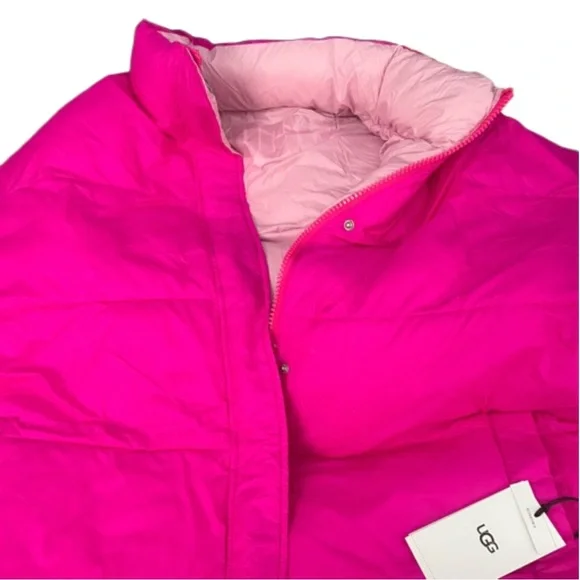 NWT Ugg Reversible Vest Pink Size Medium - Picture 3 of 5